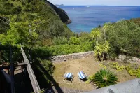 Casa dei Gabbiani, immersed in the Mediterranean scrub