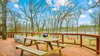 Lake Fork Waterfront Cabin-Onsite Boat Ramp Boat Dock Fishing Fire Pit