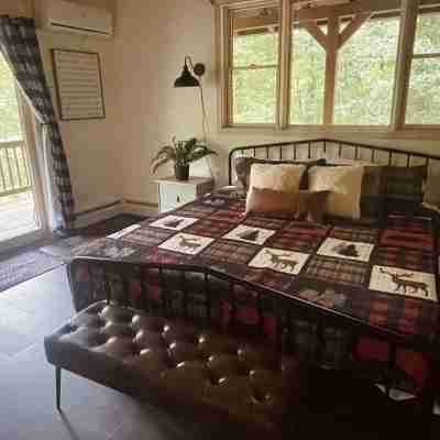 3 level cabin on Mt Mitchell golf course Rooms