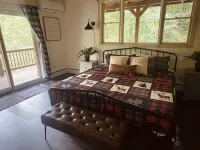 3 level cabin on Mt Mitchell golf course