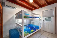 Waterfront Cozy Cottage with Boat Ramp & Dock!