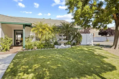 Zuni Tranquillo - Pool Oasis in Sunny Ventura