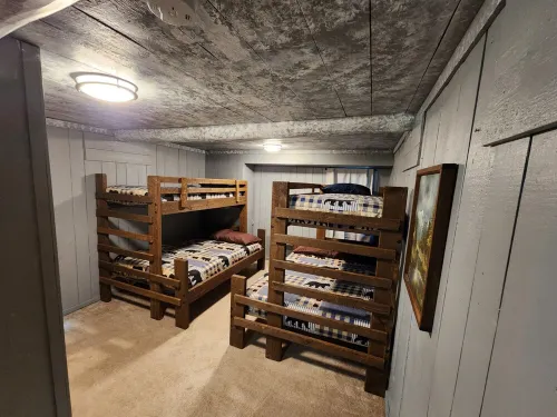 Rustic Cabin Hyde-A-Way