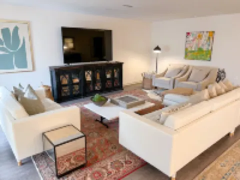 The Reserve on Spring in downtown Searcy close to restaurants and Harding!