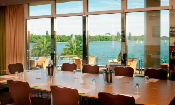 Courtyard Hannover Maschsee