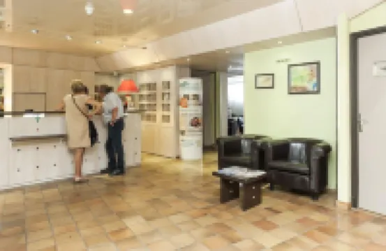 บริต โฮเทล กาออร์ เซนเตอร์ - เลอ วาเลนเตร