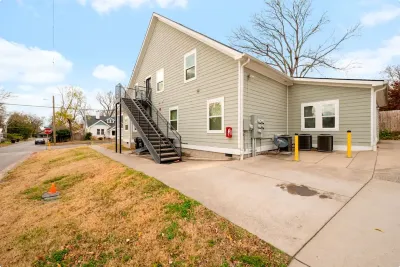 NEW ~ Charming, Cozy Apt DWTN Murfreesboro, TN Hotels near Middle Tennessee State University