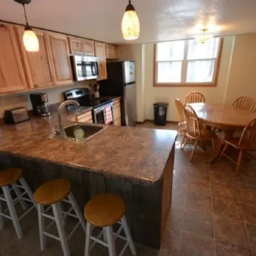 Black Hills Cabin Located Off The Beaten Path Perfect For Some R&R at Miners!