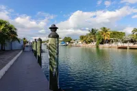 Exquisite Key Colony Beach Retreat- 420/430 11th Street KCB