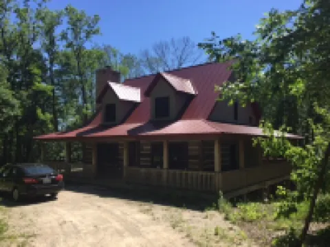Cabin With Modern Kitchen, Fireplace, Porch! 20% weekly discount Feb-Apr!