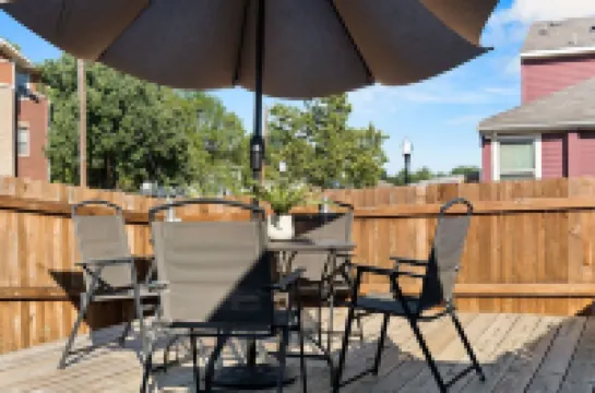 Modern 3 Bedrooms Home Just 5 minutes to Deep Ellum Hotels in Fair Park