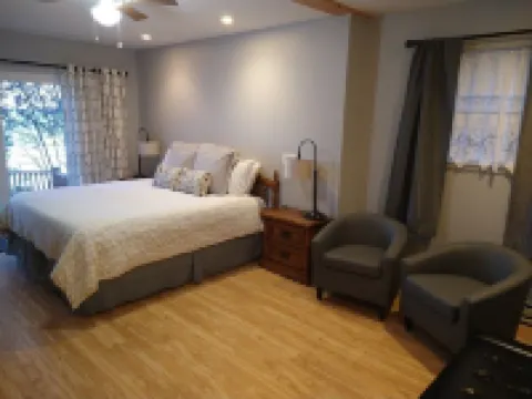Serenity Zen House on Seneca Lake - Pet Friendly