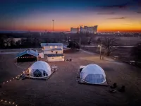 3Br Retreat – 2 Mins to WinStar  + Fire Pit Fun” Hotels in Love County