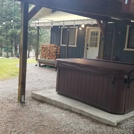 Black Bear Cabin central location to all Leavenworth's outdoor activities.
