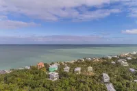 Near Beach, Includes Golf Cart , Bikes , Kayaks and Pool , 5 Stars. Ncic Member