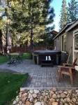Charming, Cozy, Cottage. Location Perfect for Outdoor enthusiasts and Couples