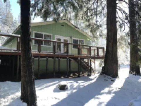 Murphy's cottage in Arnold