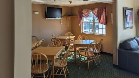 St Clair Inn and Suites