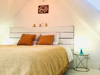 Charming cottage in Normandy 500m from the sea and D-Day Hotele w: Asnelles