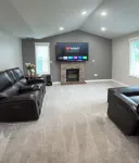 Modern Self check-inLarge Fenced Yard A/C Close to Everything Quiet Neighborhood