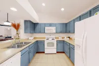 Lake Wilson Family Getaway Villa - Close to Disney!