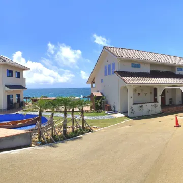 Ｌｏｖｅ＆ＰｅａｃｅＲｅｓｏｒｔ