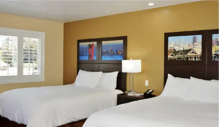 Muir Woods Lodge Отели рядом с достопримечательностью «CVS»