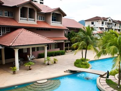 Gold Pine Resort