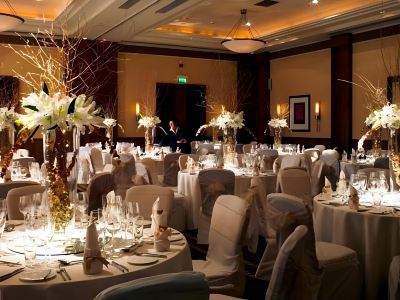 多目的ホール マリオット エグゼクティブ アパートメンツ ロンドン ウェスト インディア キーの写真