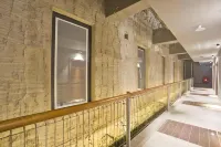 M+ Boutique Hotel