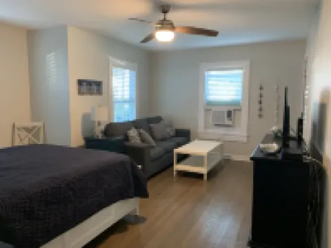 Studio #3 - 2 blocks to Downtown Lake Worth Beach Hotels near Lake Worth Beach