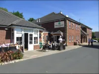 The Avenue Hotel Hotels in Blackburn