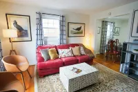 Chic house in the heart of Del Ray Alexandria