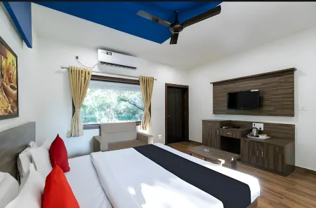 Bright View Cottage Отели в г. Gir Somnath