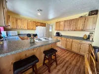 Stylish Comfort in the Heart of the City" 大瀑布城住宿飯店