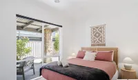 Tuscan style ocean beach escape on the Peninsula