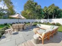 COZY 3 BR/2 BA CAPE COD IN QUIET NEIGHBORHOOD. CLOSE TO OB CENTER AND LAGOON.