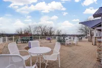 Retreat @ the Hills w/ Pets and Game Room