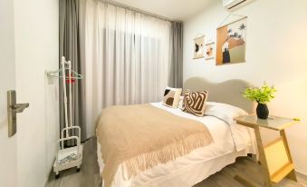 Yanzai Boutique Stay Apartment (Huandao Road)