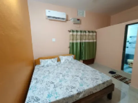 Goroomgo Grand Inn Lodge Grand Raod Puri