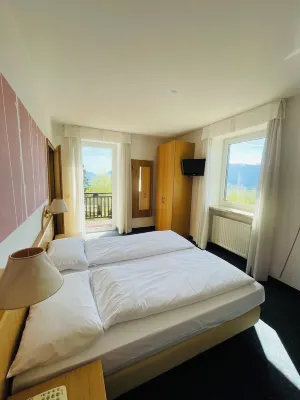 Enrosadira Hotels in Denno
