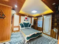 Homestay nhà gỗ Lan Anh Hotels in Bao Yen