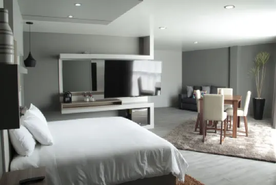 帕丘卡埃斯杜馬 HK 酒店