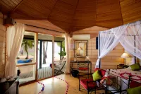 Kuredu Island Resort & Spa Hotels in Medhufaru