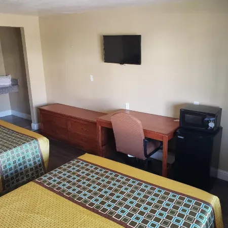 University Inn Fresno