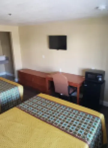 弗雷斯諾大學旅館