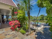 Yebo Boutique Guesthouse Hotels near Koop Sentrum