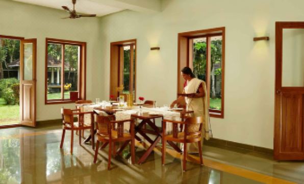 Amã Stays & Trails Pathiramanal Villa, Alappuzha
