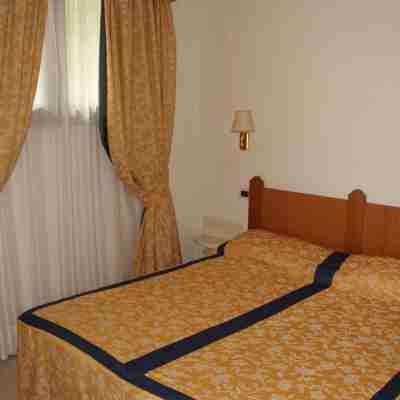 Le Corti Del Lago Rooms