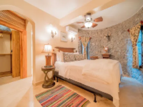 Caribe Tesoro Hotels in West Bay